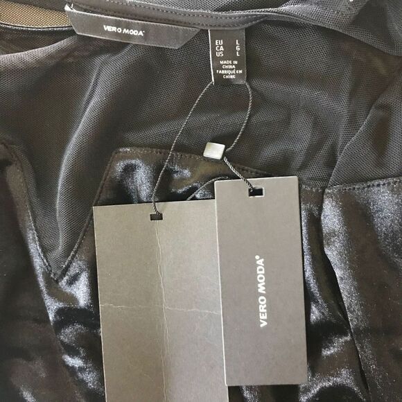 🆕Vero Moda little black dress mesh arms - Picture 4 of 8